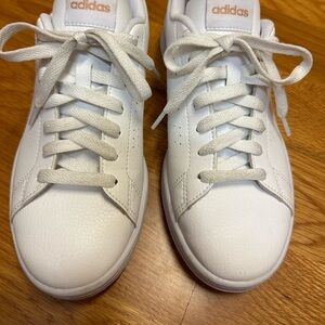 Women’s ADIDAS White Sneakers, Size 7